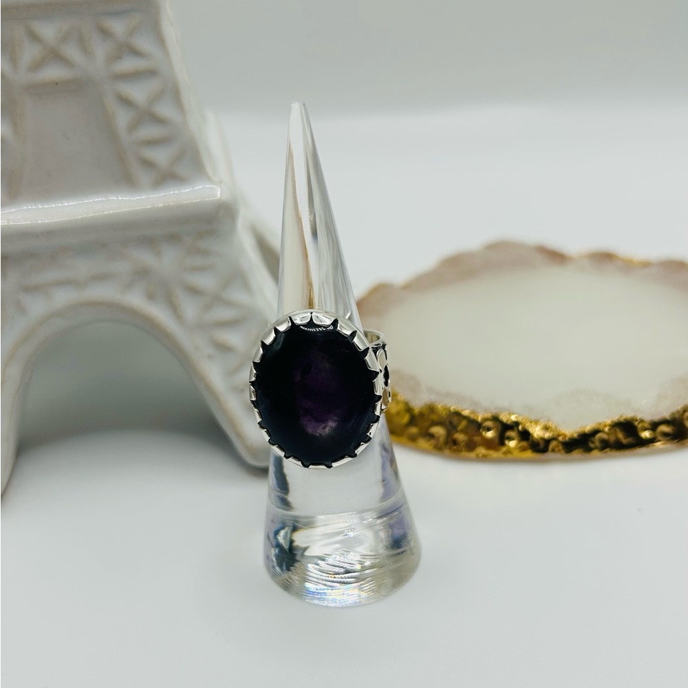 Sterling silver ring with natural amethyst stone. Size 6